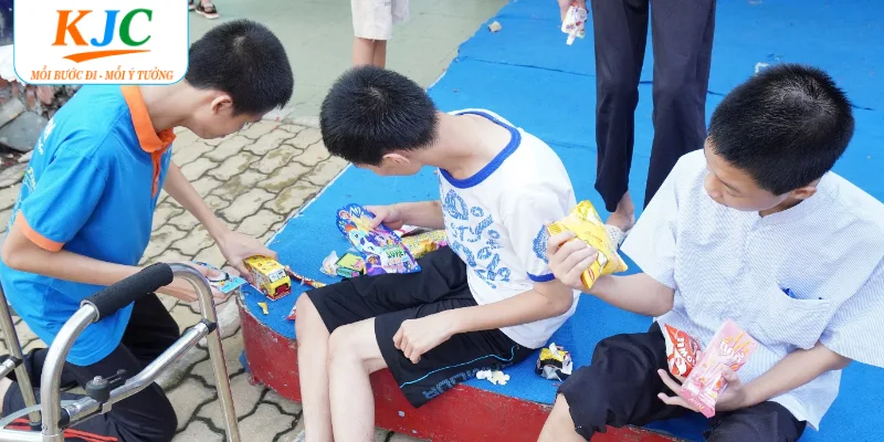 Ý nghĩa hoạt động thiện nguyện cùng trẻ em khuyết tật mồ côi quận Gò Vấp